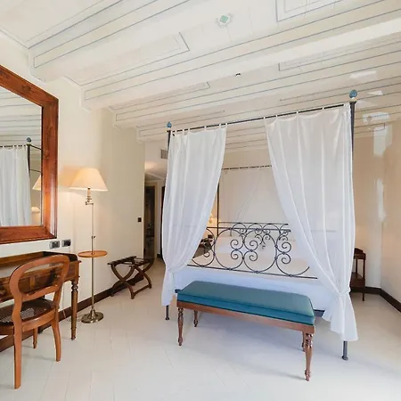 Algilà Ortigia Charme Hotel 4*