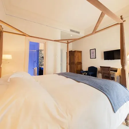 Hotel Algilà Ortigia Charme 4*