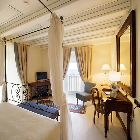 Algila Ortigia Charme Hotell 4*