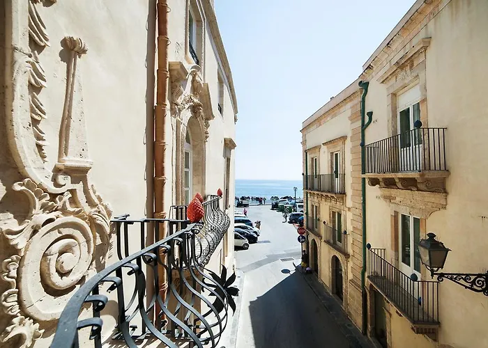 Algila Ortigia Charme Hotel 4*