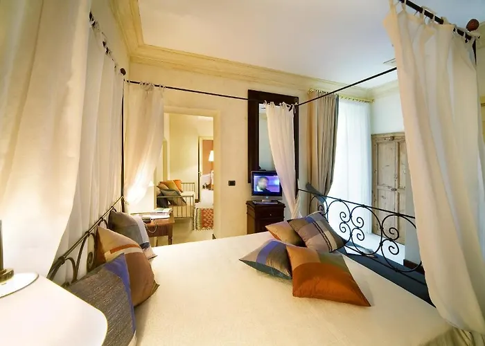 Algila Ortigia Charme Hotel 4*