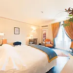 Hotel Algila Ortigia Charme 4*