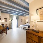 Algila Ortigia Charme 4* Syrakus