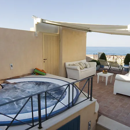 فندق Algila Ortigia Charme 4*