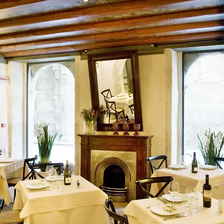 فندق Algila Ortigia Charme 4*